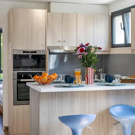 Διαμέρισμα Khara, Paris 20mn, King Size Bed, Terrace, Free Parking